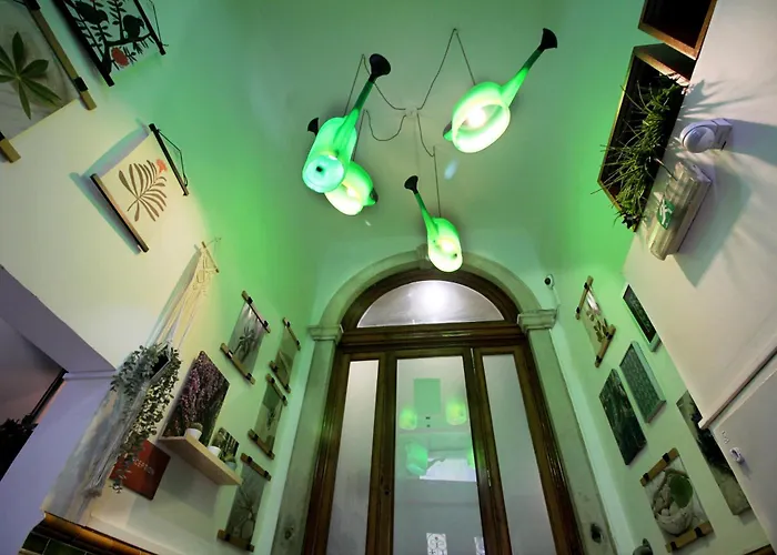 Wot Patio Social Hostel *