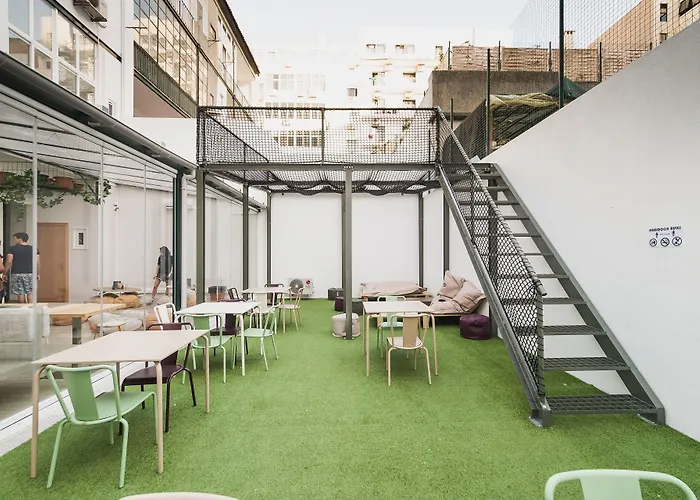 Wot Patio Social * Lissabon