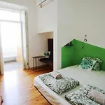 Wot Patio Social Hostel *