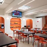 Wot Patio Social リスボン