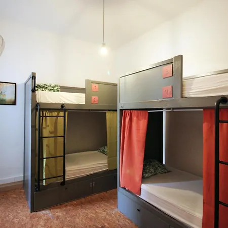 Albergue Wot Patio