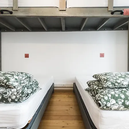 Hostel Wot Patio Lisboa