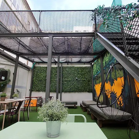 Hostel Wot Patio Lisboa