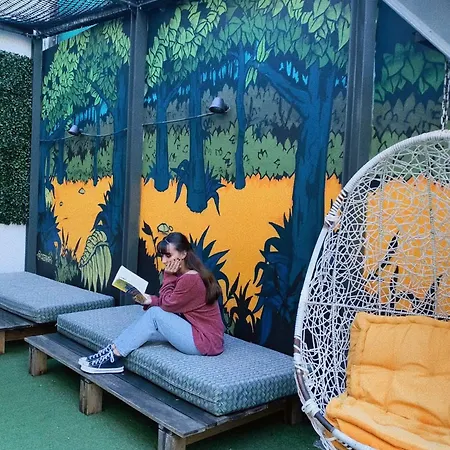 Hostel Wot Patio