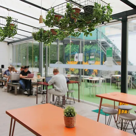 Wot Patio Social * Lissabon