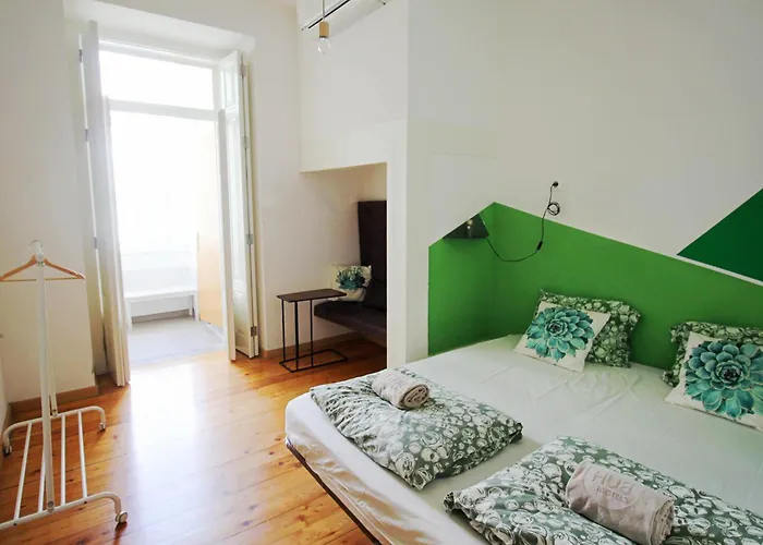 Wot Patio Social ホステル *