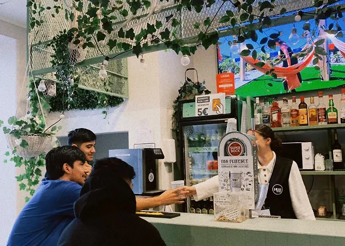 אכסניה Wot Patio Social ליסבון